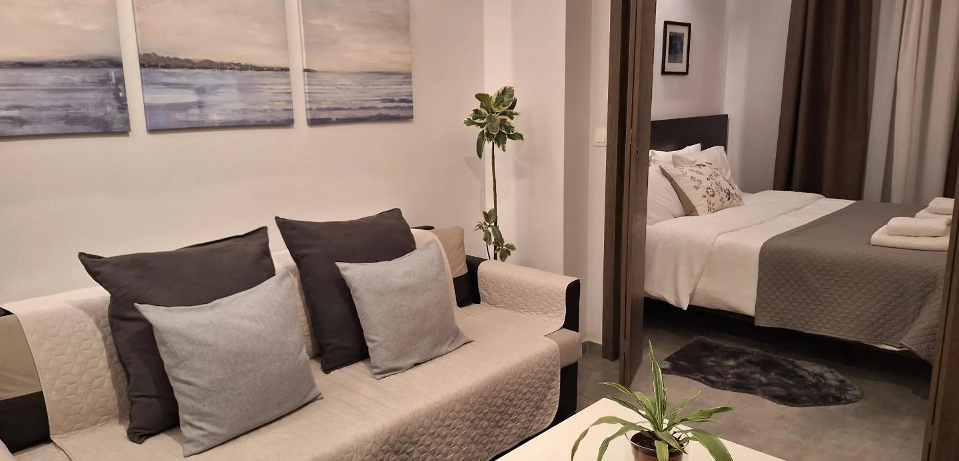 Domus City Apartment With Wonderful Balcony Tessalónica