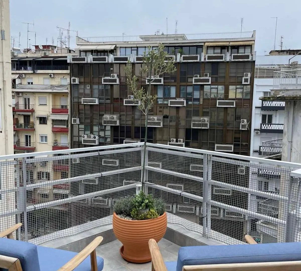 Domus City Apartment With Wonderful Balcony Tessalónica